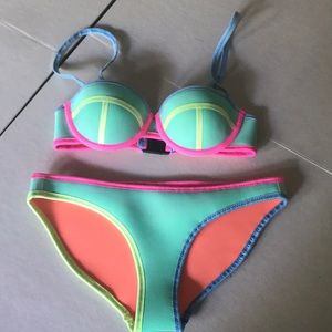 Triangl Heidi - Lost in Paradise